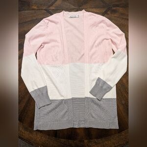 Colorblock Pink, White, and Gray Kids Sweater size 14/16 (160)